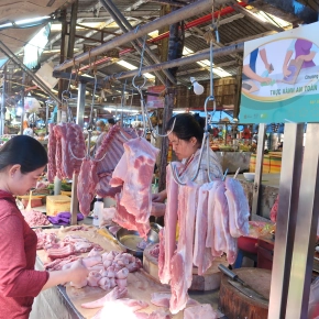 CGIAR One Health Initiative pilots a ‘rating’ system to improve pork safety in traditional markets in Vietnam